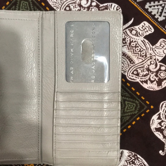 Marc By Marc Jacobs Wallet - Picture 4 of 8